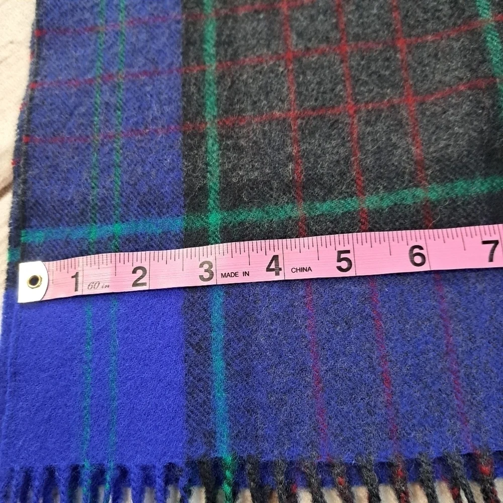 Scottish Tartan Plaid Scarf Feels like wool blend No Tag